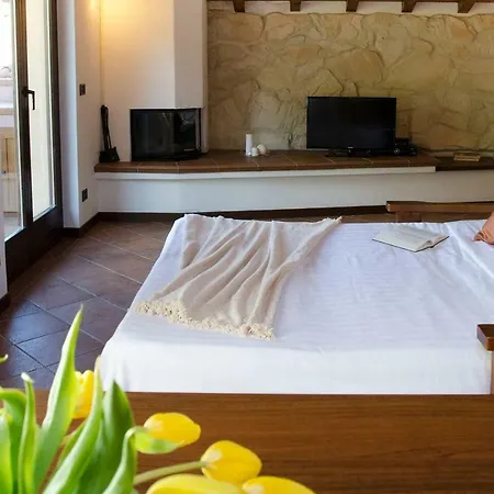 Altido Perfect For Couple, Fantastic View, Terrace And Parking Apartment